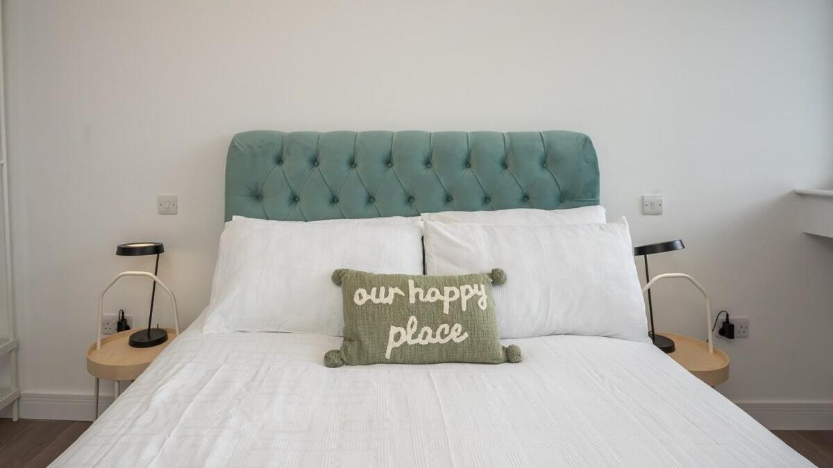 3 Bdr Centre Penthouse By Breaks Appartement *