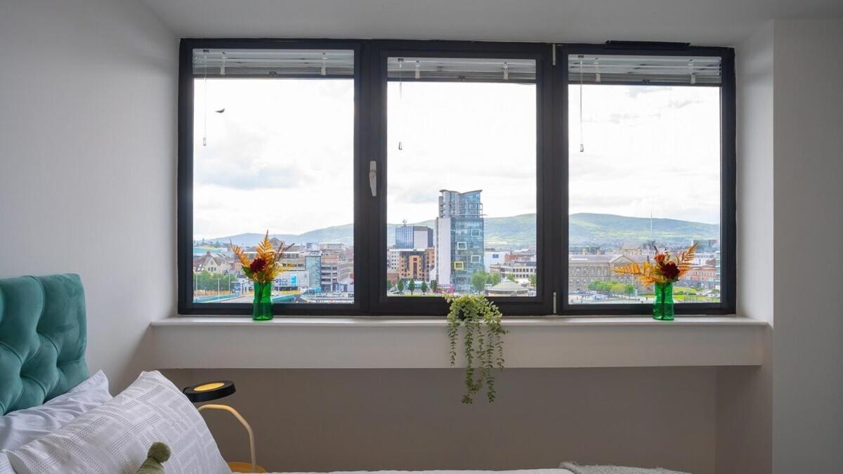 3 Bdr Centre Penthouse By Breaks Appartement *